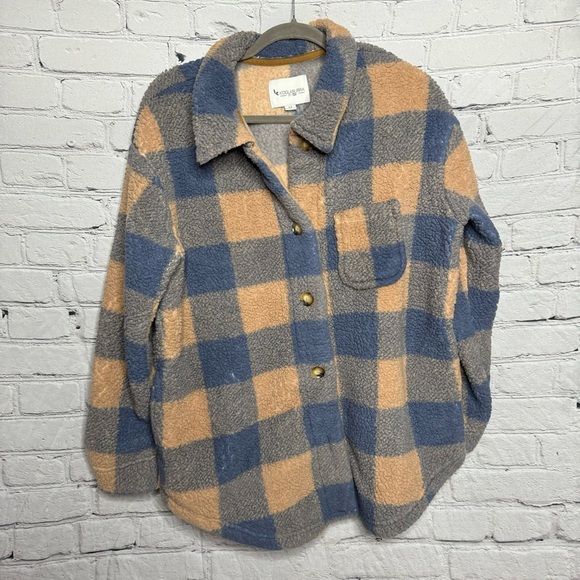 Koolaburra Jackets & Blazers - Koolaburra UGG Tan|Blue Plaid Sherpa Teddy Winter Button-up Jacket size Medium
